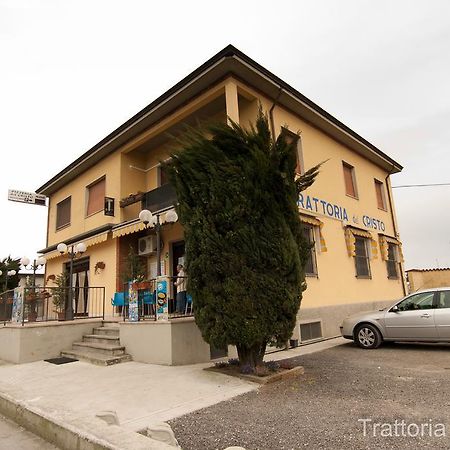 Affittacamere Trattoria Del Cristo Ospedaletto Lodigiano Eksteriør billede