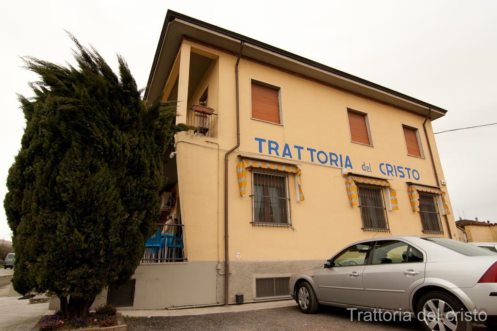 Affittacamere Trattoria Del Cristo Ospedaletto Lodigiano Eksteriør billede